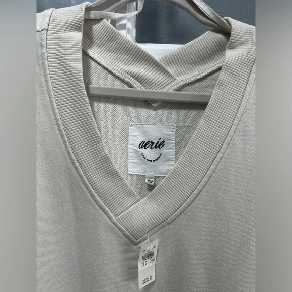 ⭐️SOLD⭐️NWT Aerie House Party Sweatshirt - Picture 8 of 15